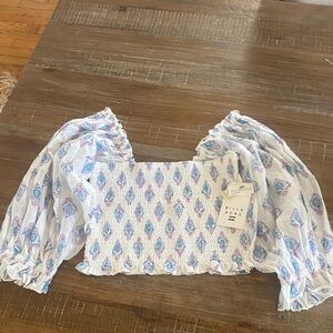 Billabong White Smocked Puff-Sleeve Crop Top with Blue & Purple Print